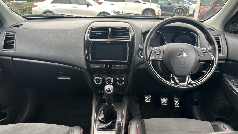 Mitsubishi ASX 1.6 Black 5dr Petrol Estate